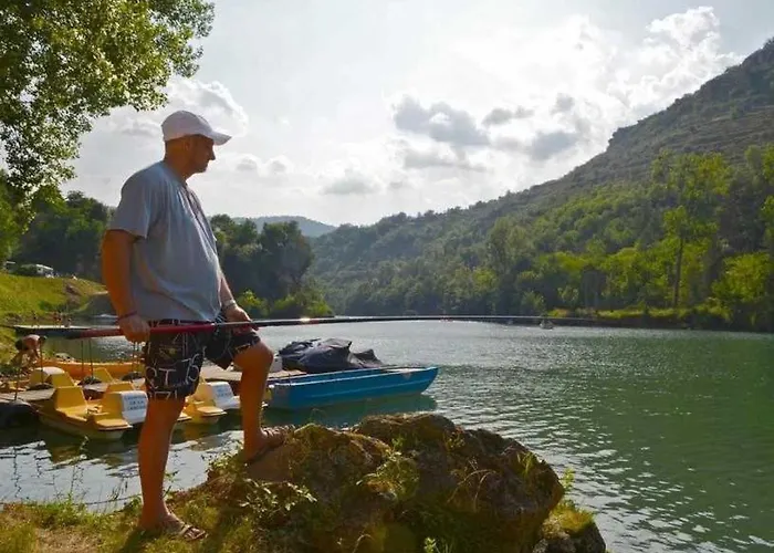 Zecamping 4 Familial Animaux Acceptes Anime Equitation Parque de Campismo 4*