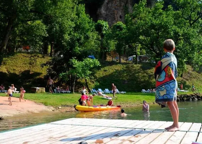 Zecamping 4 Familial Animaux Acceptes Anime Equitation Parque de Campismo 4*